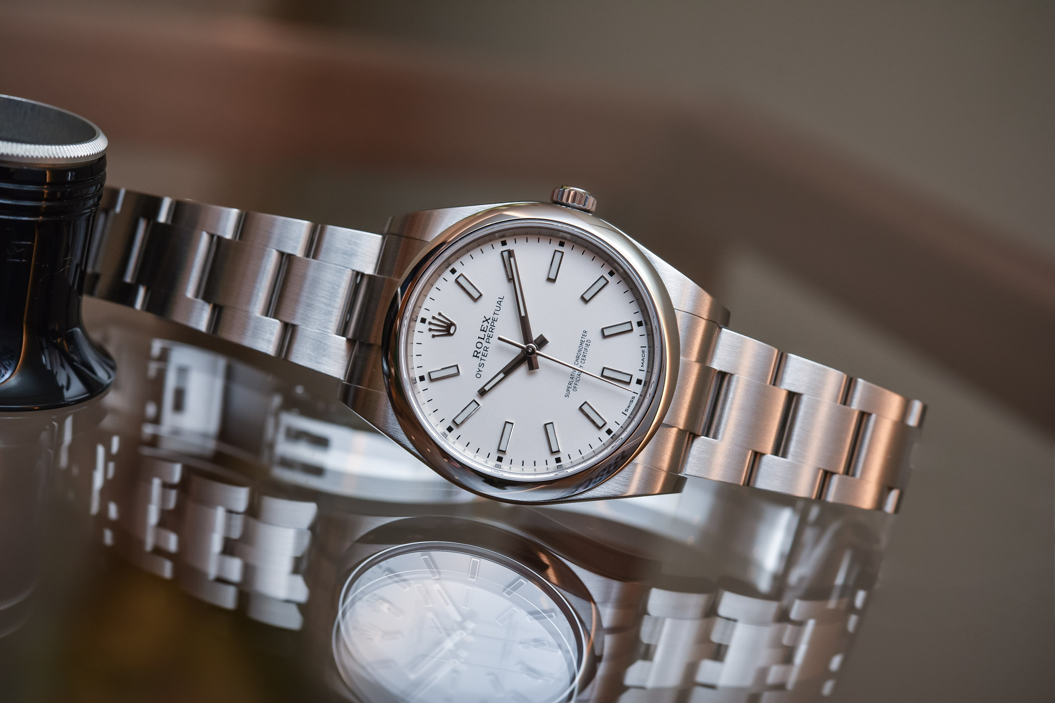 white dial oyster perpetual 39