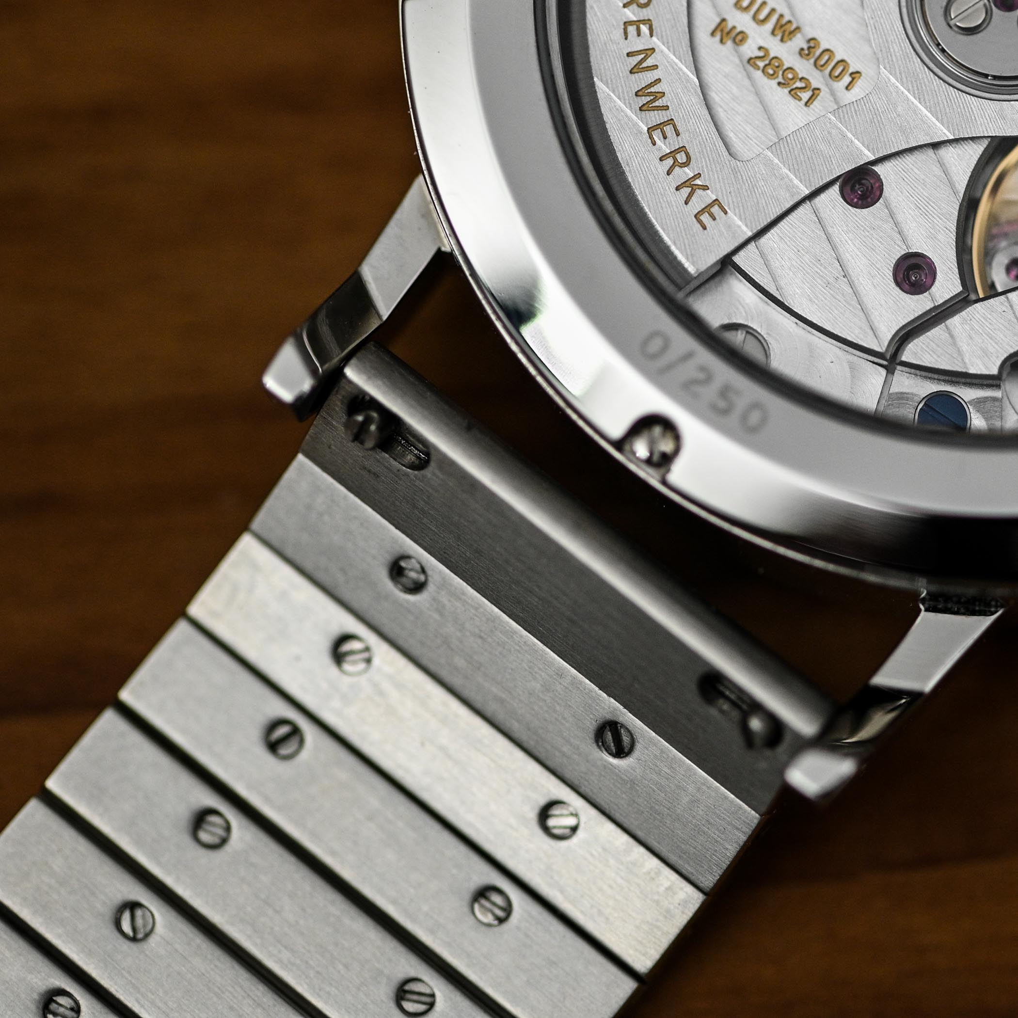 NOMOS Ahoi Neomatik Doctors Without Borders Limited Edition - review - 7