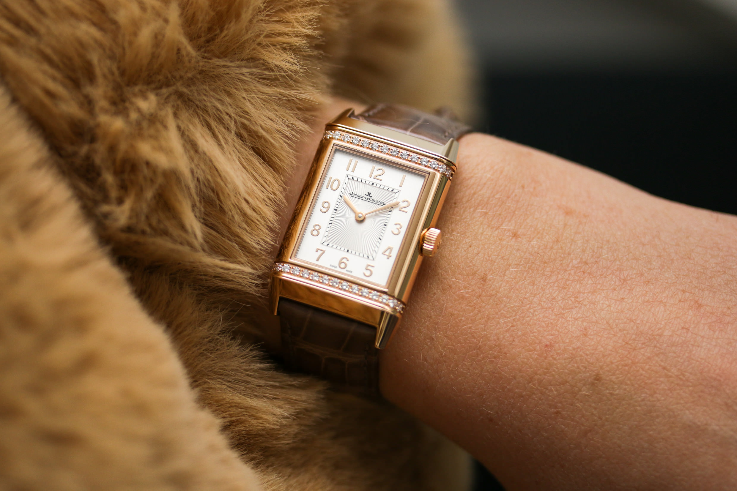 Die Reverso Classic Duetto in 18-karätigem Rotgold